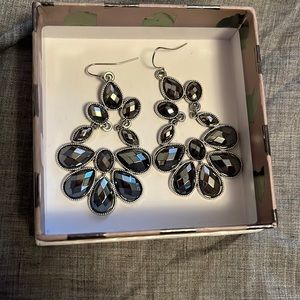 Dangle earrings